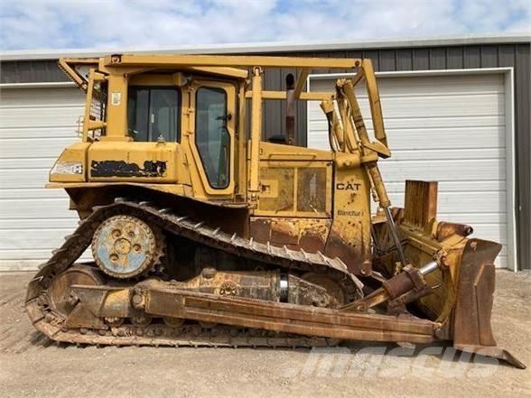 CAT D6H XL Buldozere pe senile