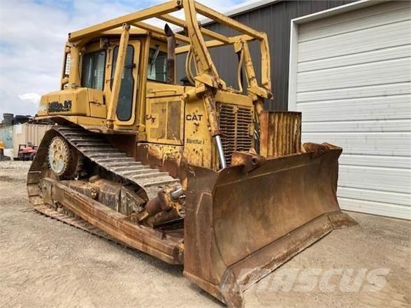 CAT D6H XL Buldozere pe senile