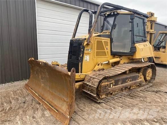 CAT D6K Buldozere pe senile
