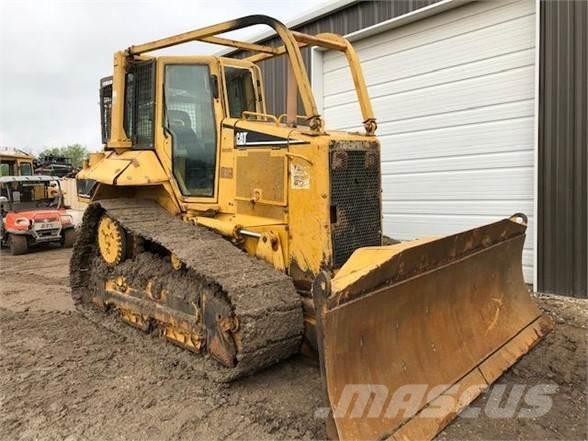 CAT D6N XL Buldozere pe senile