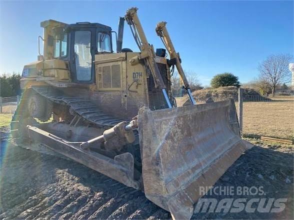 CAT D7H II Buldozere pe senile