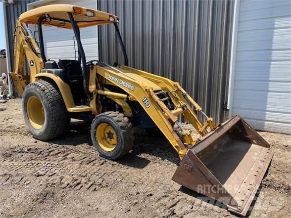 John Deere 110 Buldoexcavatoare