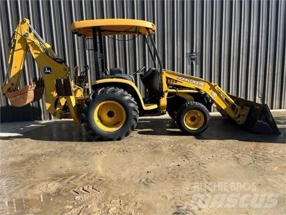 John Deere 110 Buldoexcavatoare