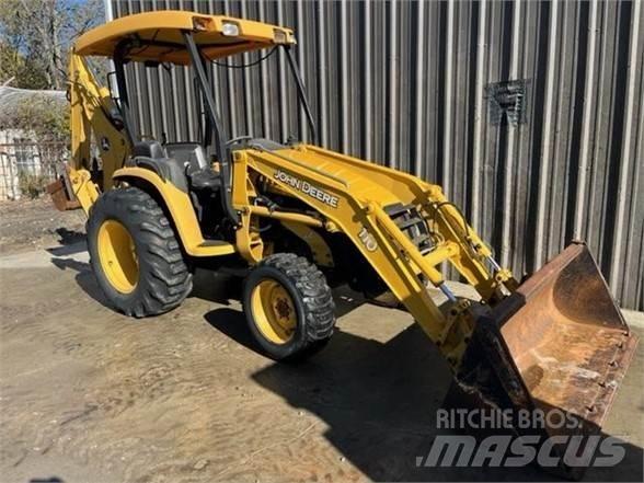 John Deere 110 Buldoexcavatoare