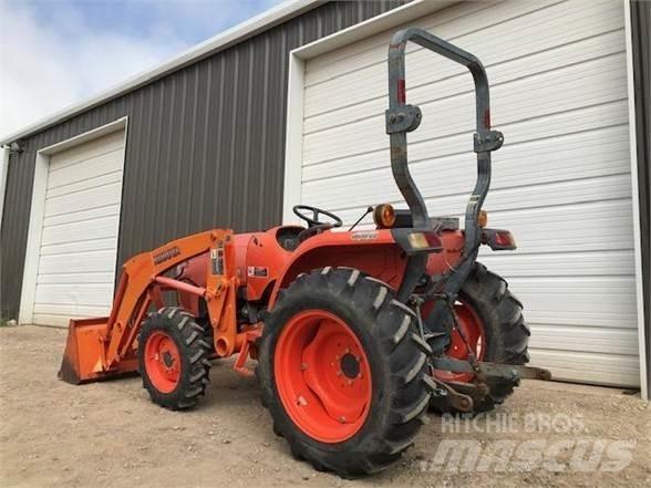 Kubota L3200 Tractoare