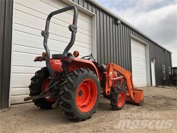 Kubota L3200 Tractoare