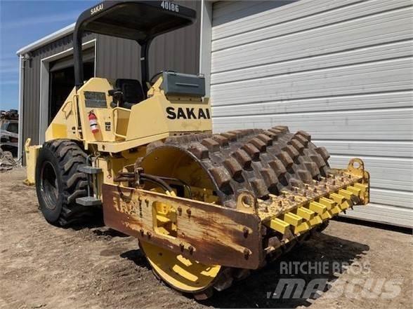 Sakai SV410 Compactoare monocilindrice