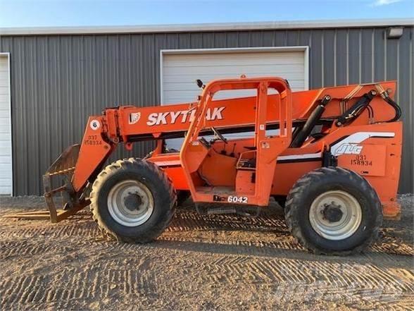 SkyTrak 6042 Stivuitoare telescopice
