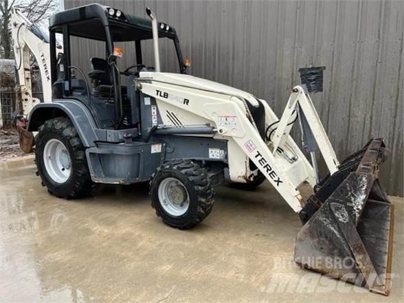 Terex TLB840R Buldoexcavatoare