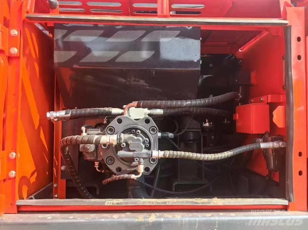Doosan DX 225 LC Excavatoare pe șenile
