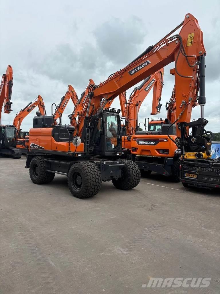 Develon DX140W-7 Excavatoare cu roti