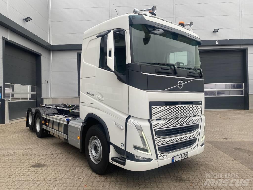Volvo FH 540 Camion cu carlig de ridicare