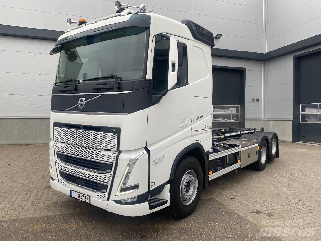 Volvo FH 540 Camion cu carlig de ridicare