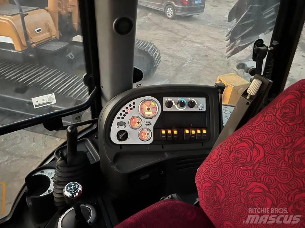 JCB 3CX Buldoexcavatoare
