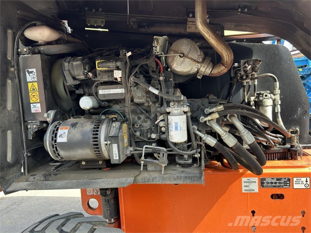 JLG 460SJ (4568) Nacele cu brat telescopic