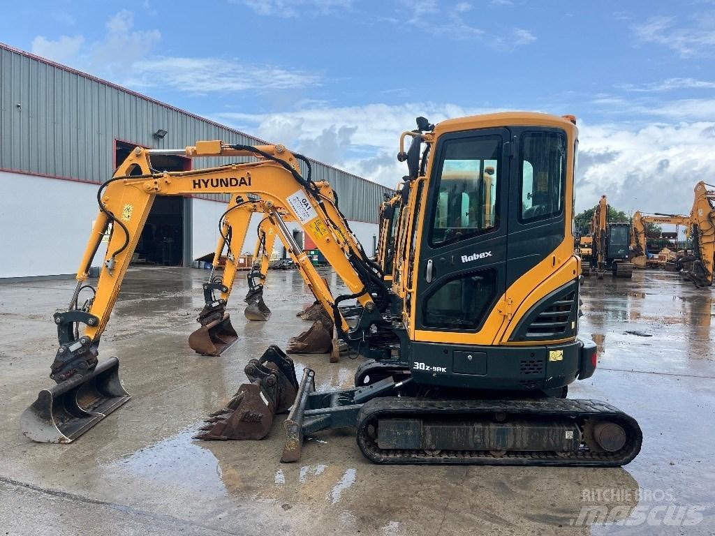 Hyundai R30 Z-9AK Mini excavatoare < 7t
