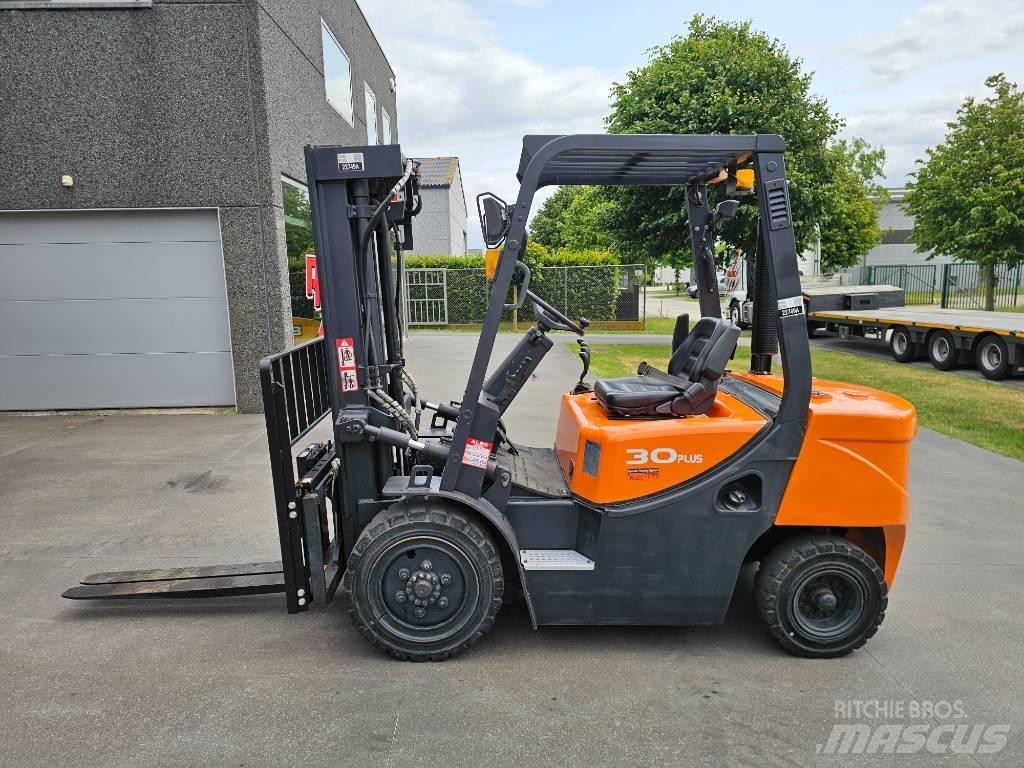 Doosan D 30 G Stivuitor diesel