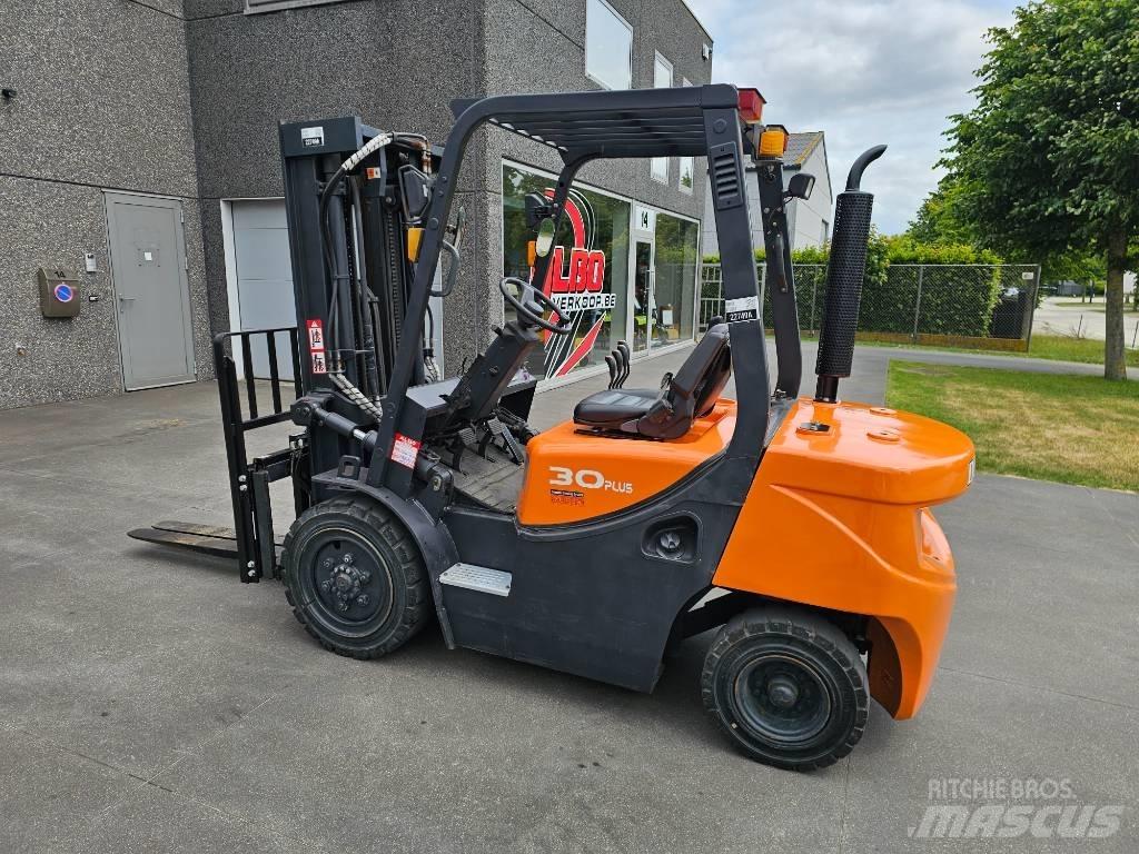 Doosan D 30 G Stivuitor diesel