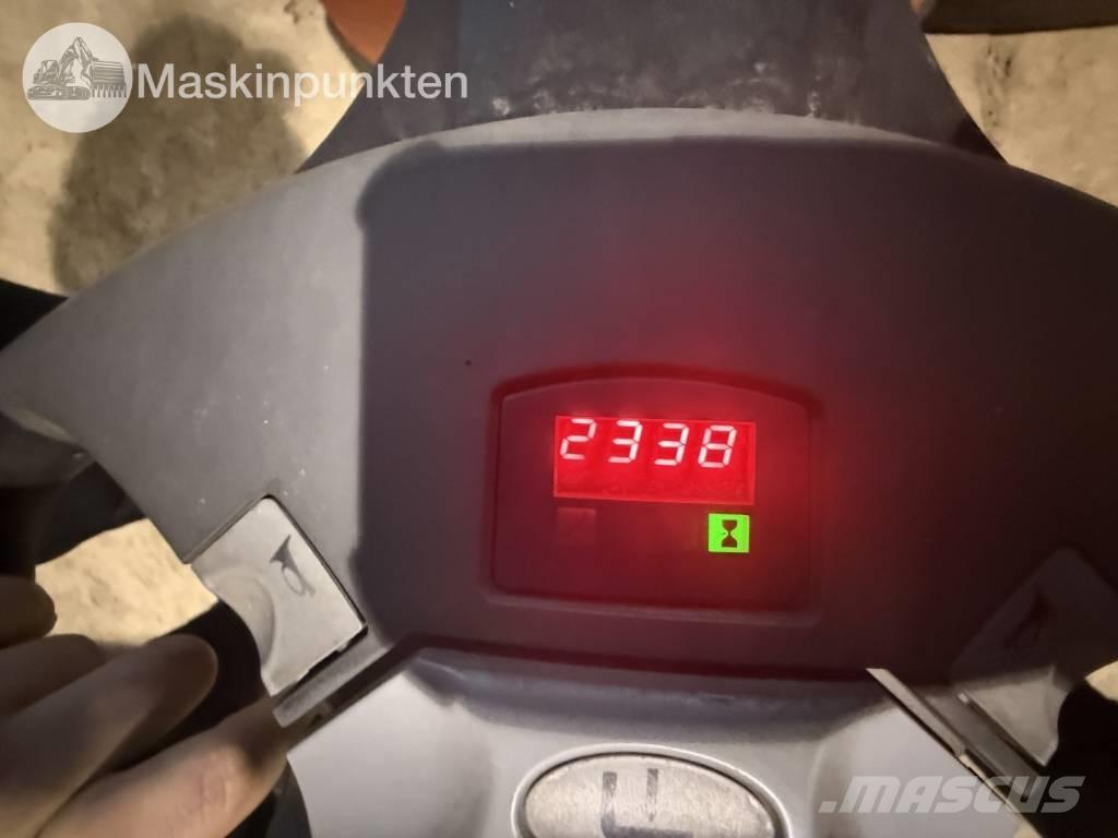 Toyota BT SWE 80 L Stivuitor electric