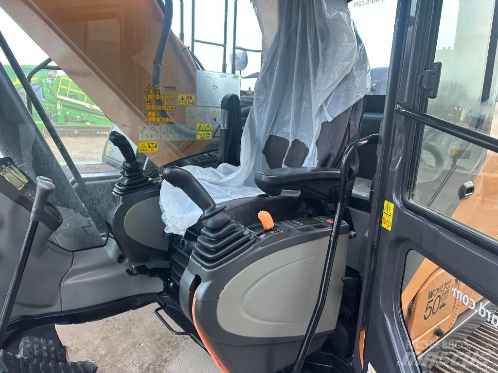 CASE CX 300D Excavatoare pe șenile
