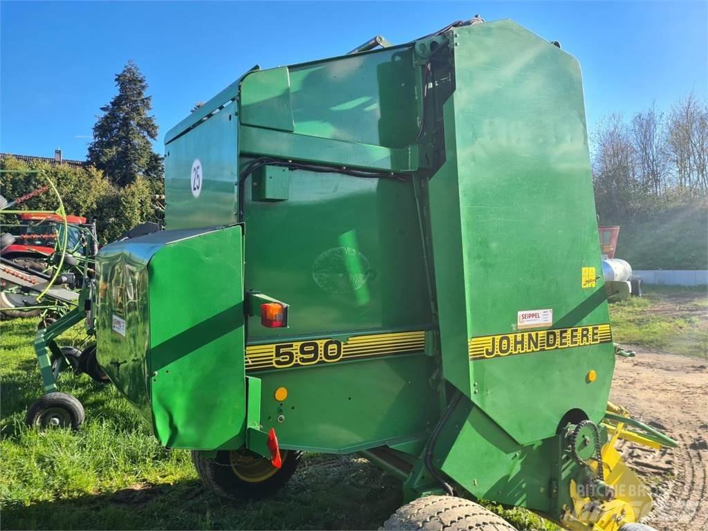 John Deere 590 Masina de balotat cilindric