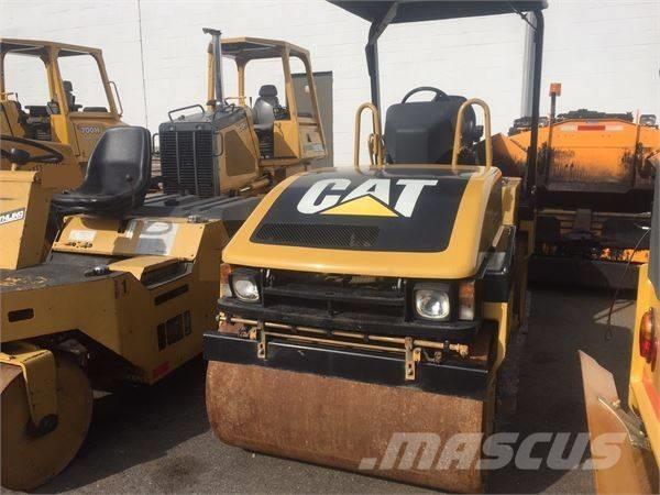 CAT CB 334 D Cilindri compactori dubli