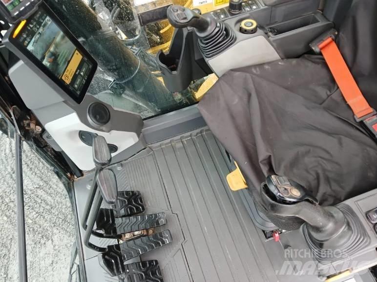 CAT 320 Excavatoare pe șenile
