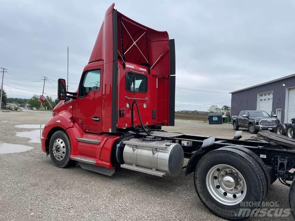 Kenworth T 680 Autotractoare