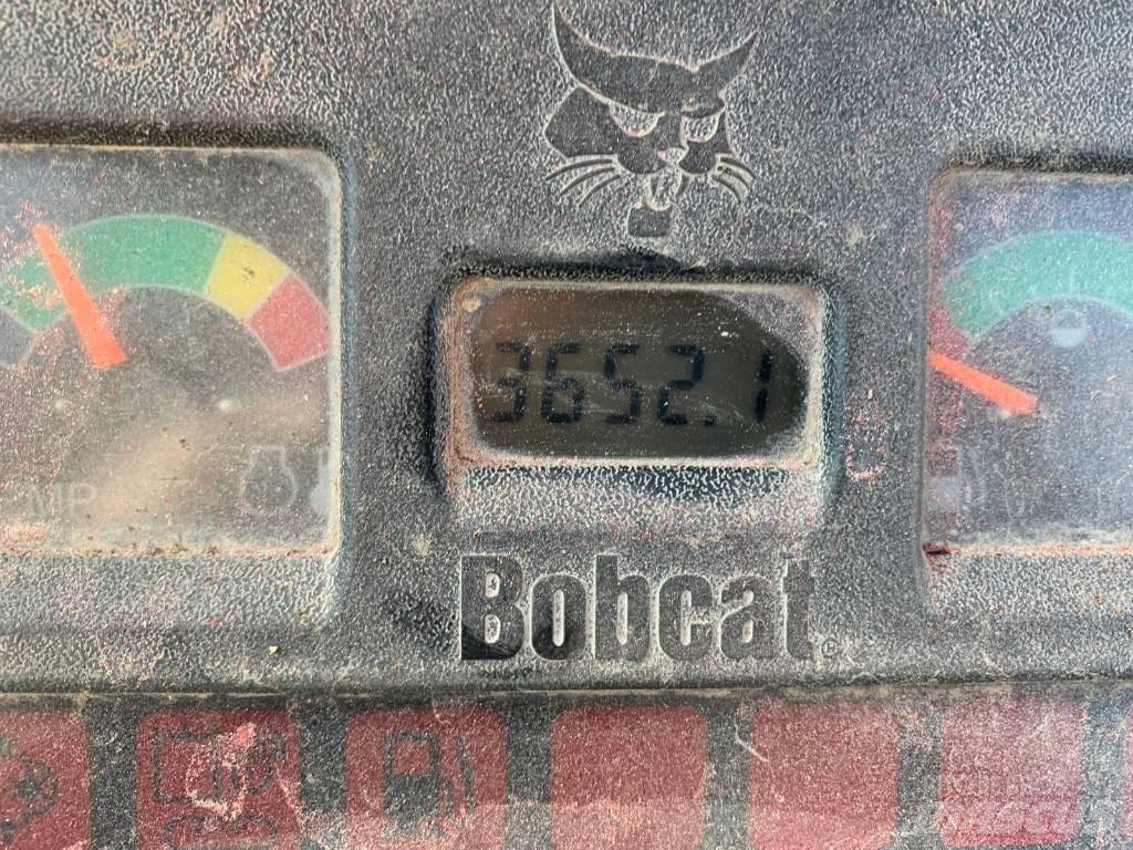 Bobcat 425 Mini excavatoare < 7t