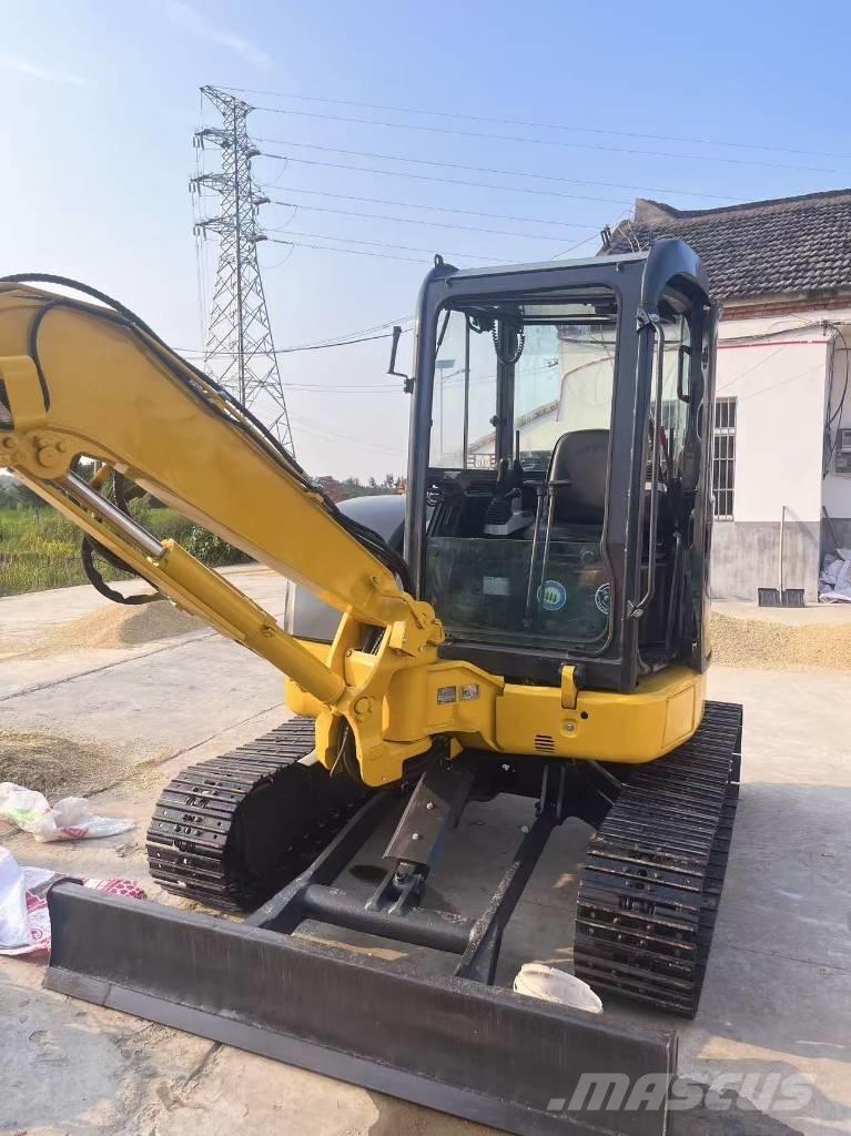 Komatsu PC 40 MR Mini excavatoare < 7t
