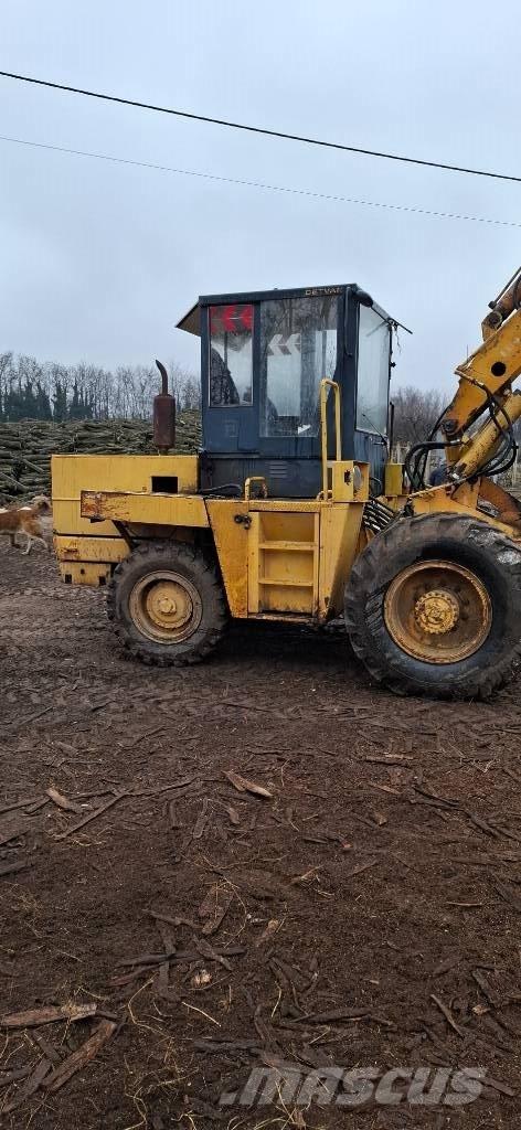 UN Forklift 45.2 Utilaje de transport al bustenilor
