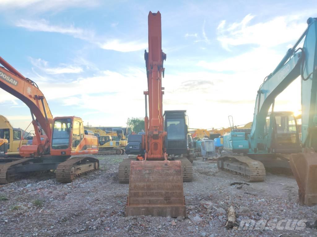 Hitachi ZX 210 Excavatoare pe șenile
