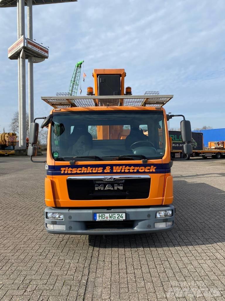 Ruthmann T 330 Platforme aeriene montate pe camion