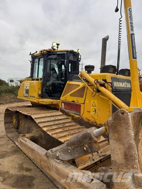 Komatsu D 65 PX-17 Buldozere pe senile