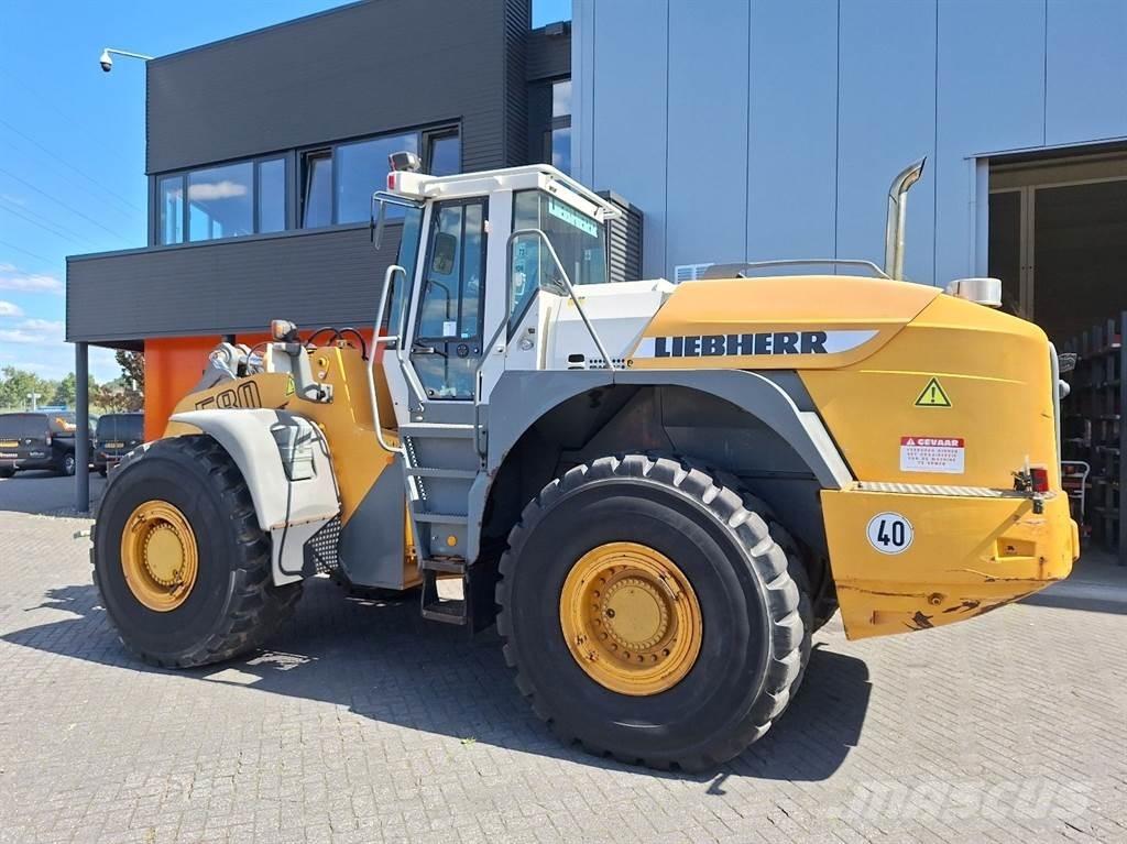 Liebherr L580 Incarcator pe pneuri