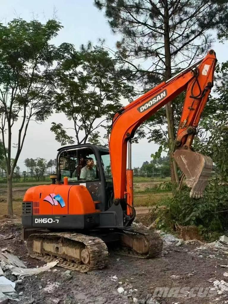 Doosan DH 60 Mini excavatoare < 7t