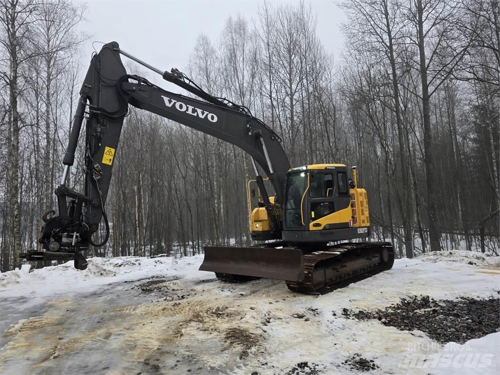 Volvo ECR235DL Excavatoare pe șenile
