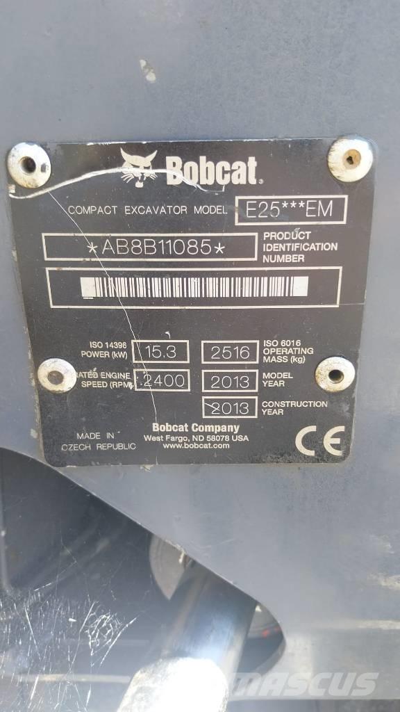 Bobcat E 25 Mini excavatoare < 7t