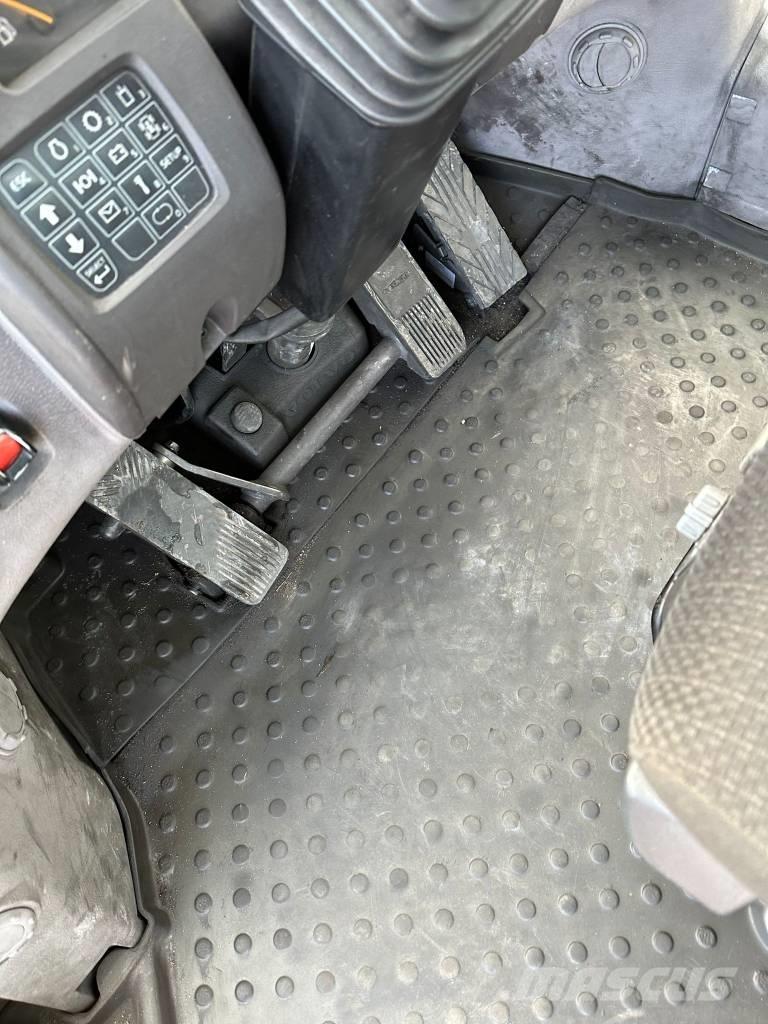 Volvo L180H Incarcator pe pneuri
