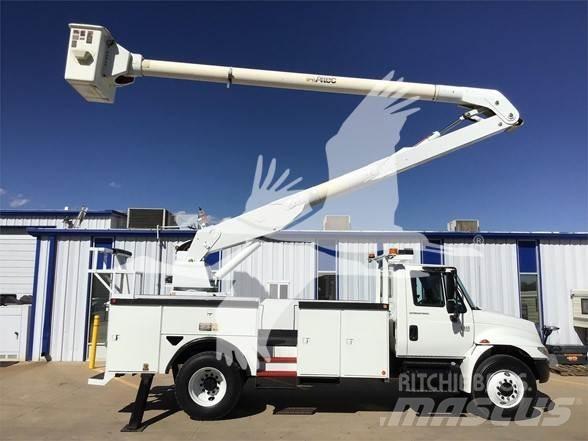 Altec AA600L Platforme aeriene montate pe camion