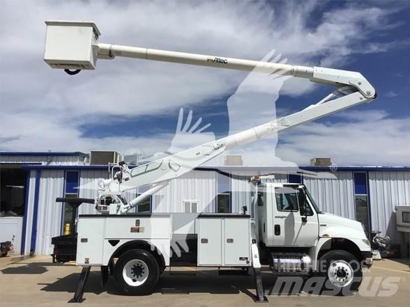 Altec AA755L Platforme aeriene montate pe camion