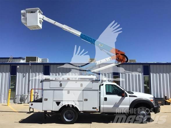 Altec AT37G Platforme aeriene montate pe camion