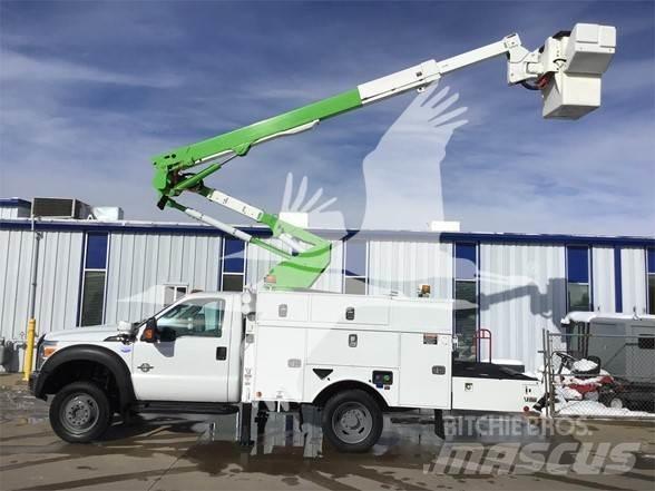 Altec AT40G Platforme aeriene montate pe camion
