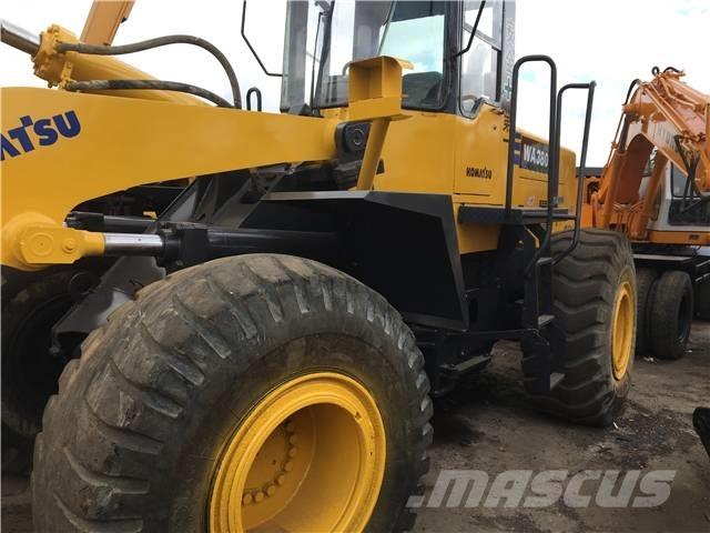 Komatsu WA 380 Incarcator pe pneuri