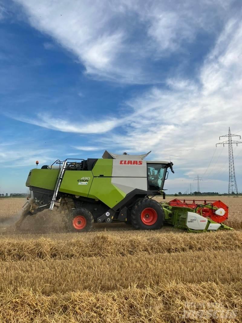 CLAAS Evion 430 Combine de secerat