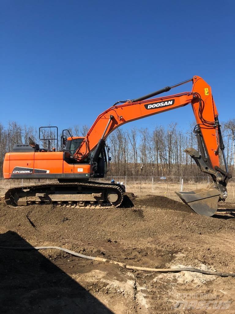 Develon DX225LC-5 Excavatoare pe șenile
