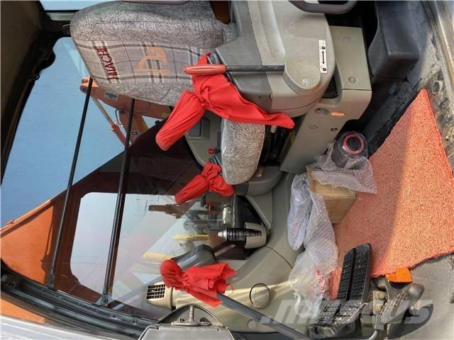 Hitachi ZX210 Excavatoare pe șenile
