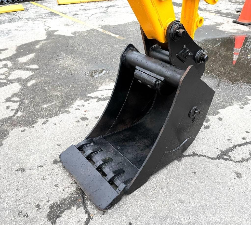 JCB 3 CX Buldoexcavatoare