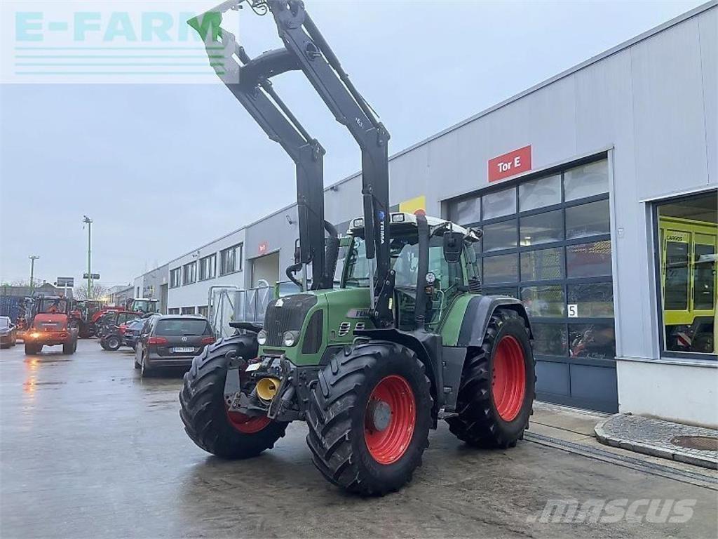 Fendt 820 vario Tractoare