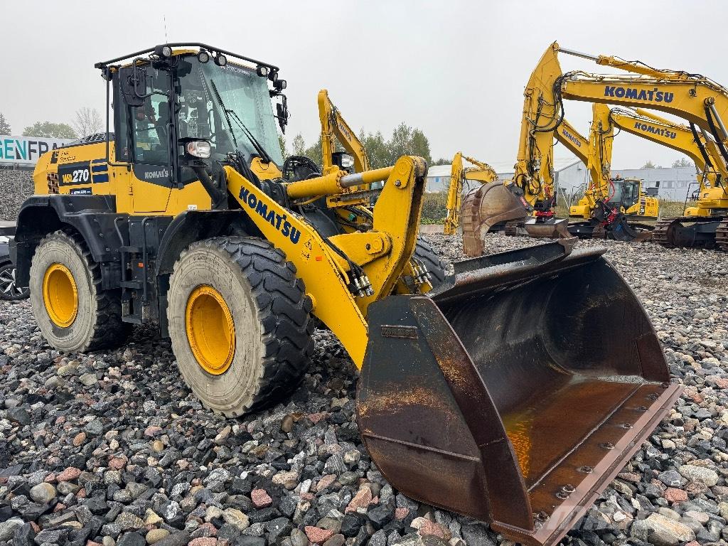Komatsu WA 270-8 Incarcator pe pneuri